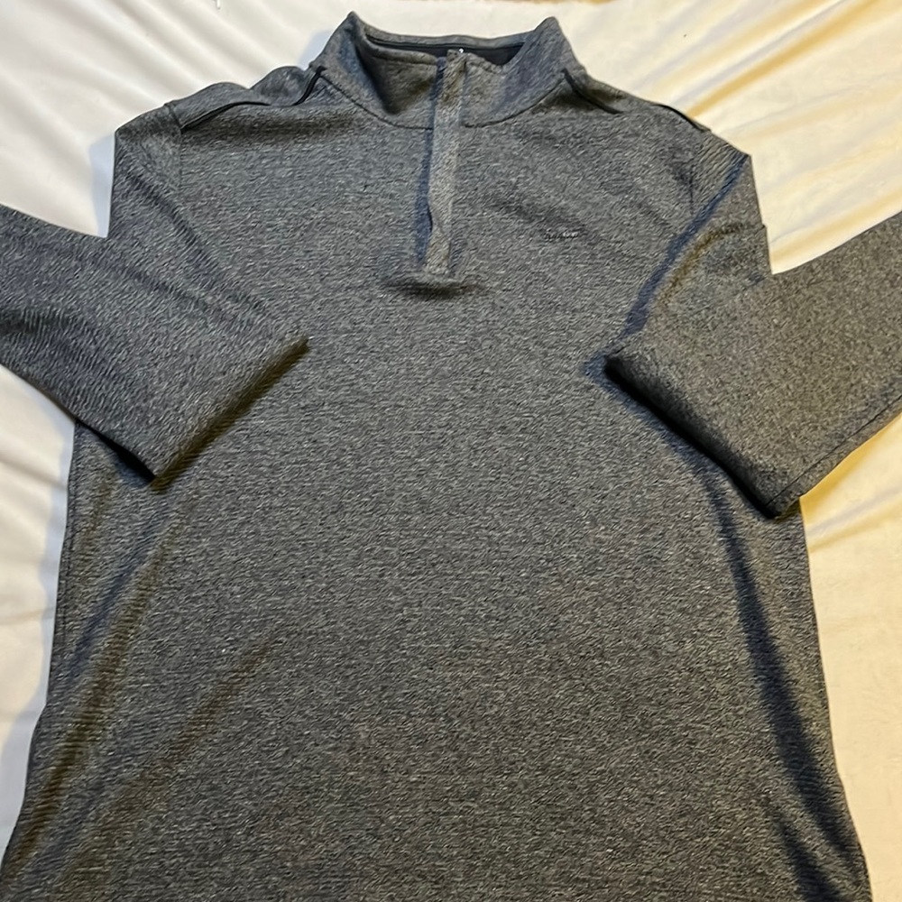 Mens 1/4 zipper sweater with collar.